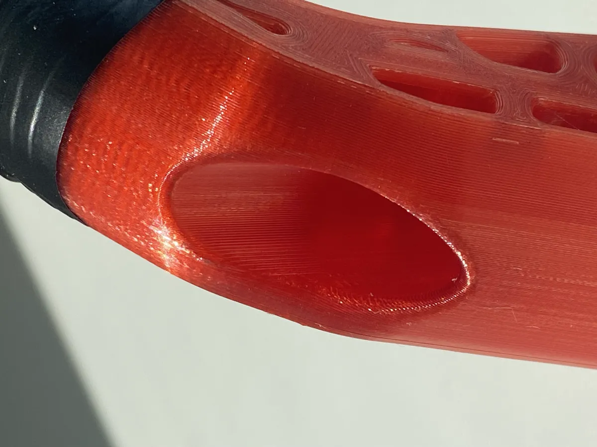 Tall handle edges detail